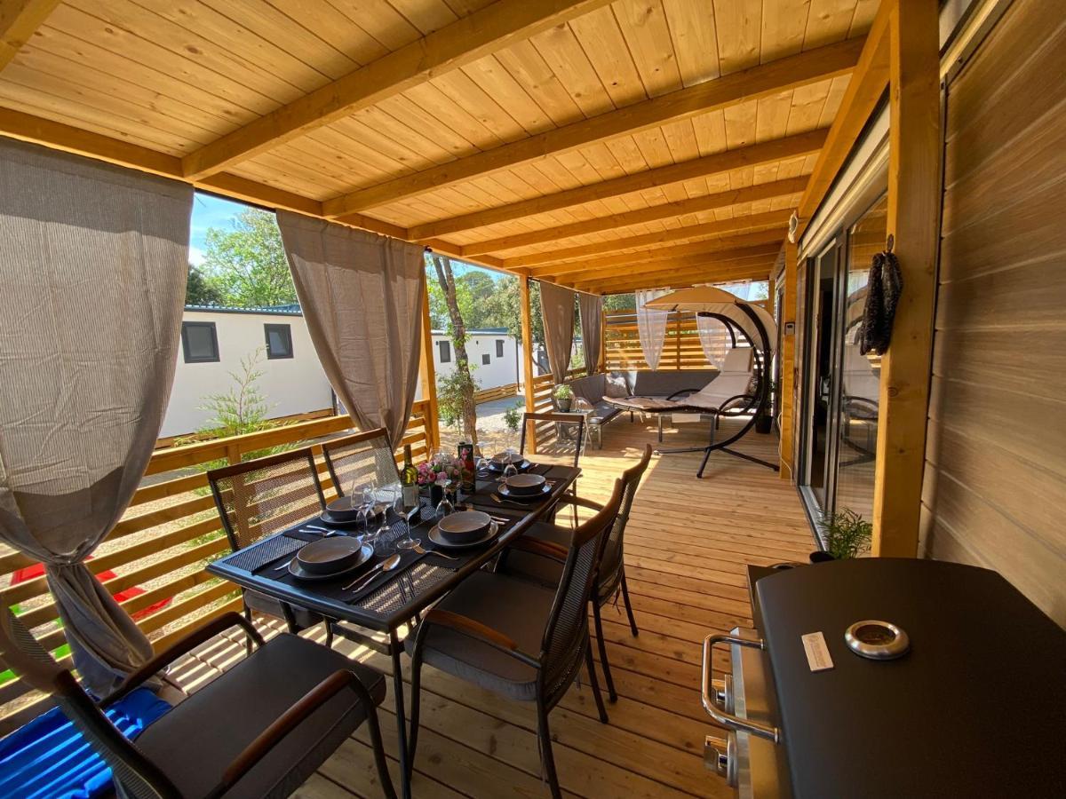 Mobile Home Saky, Биоград-на-Мору Экстерьер фото
