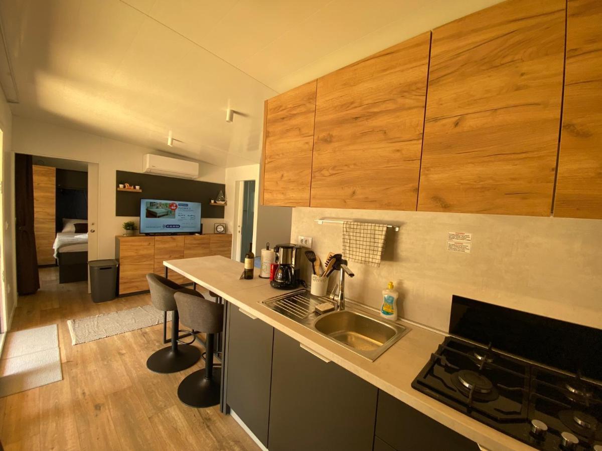 Mobile Home Saky, Биоград-на-Мору Экстерьер фото