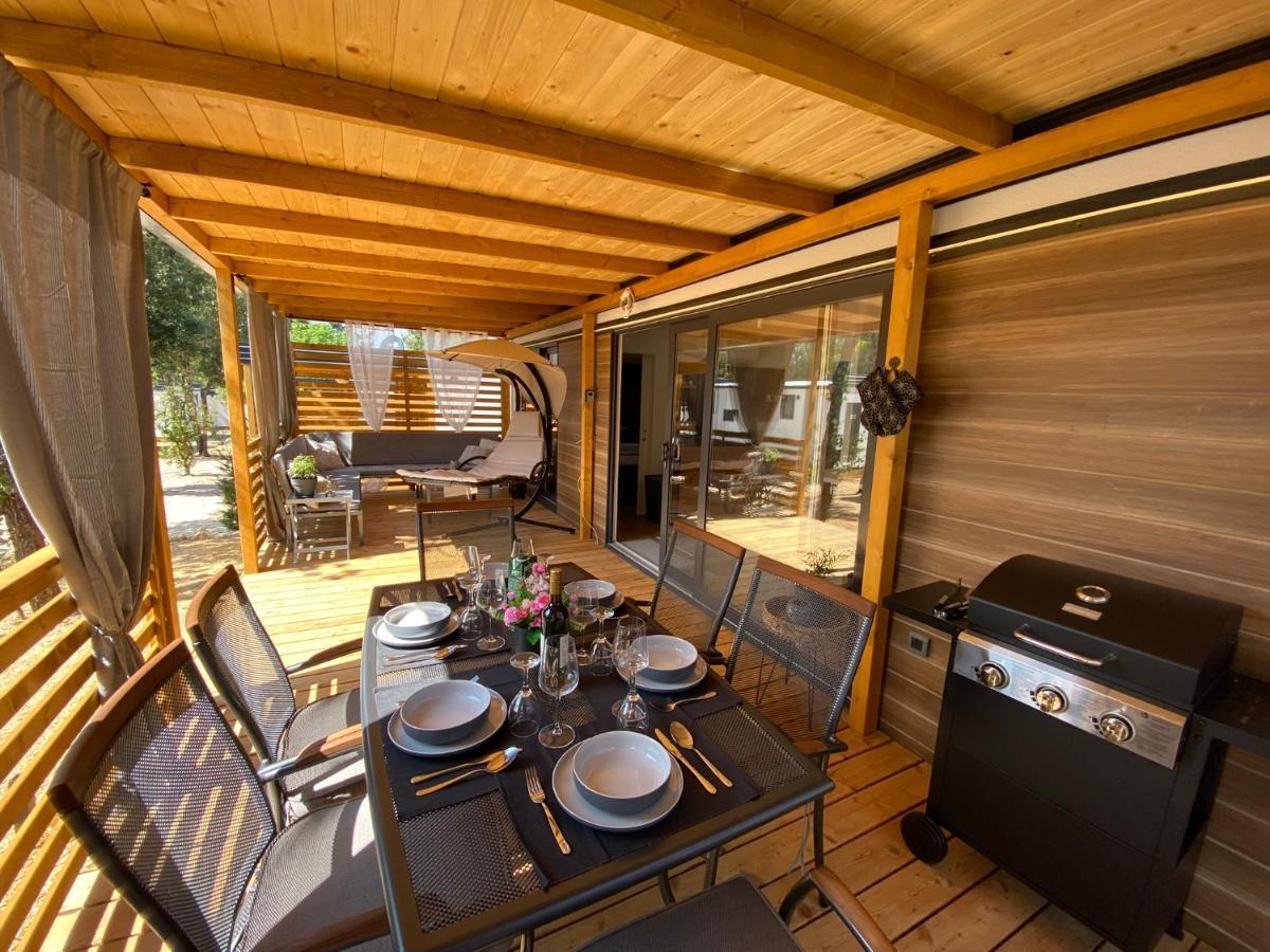 Mobile Home Saky, Биоград-на-Мору Экстерьер фото